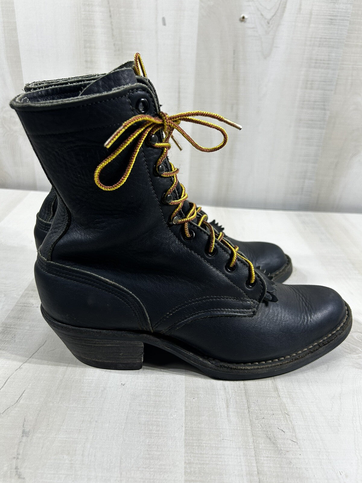 Size 9D- Women’s Whites Boots Packer Pointed Toe Black Leather