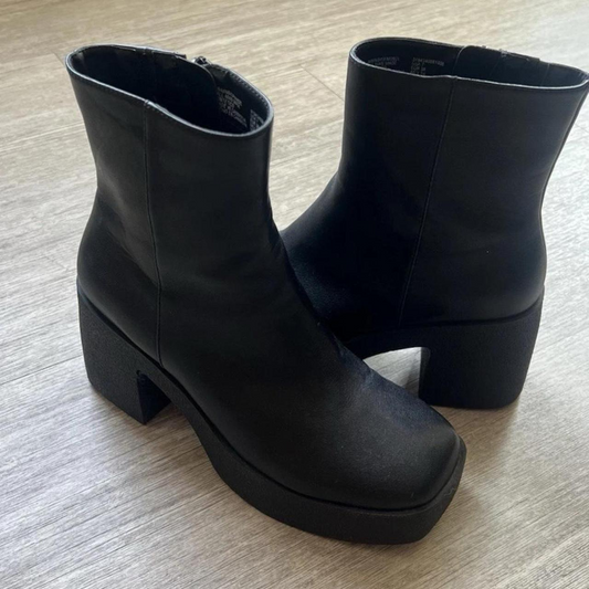 Women's Black Boots