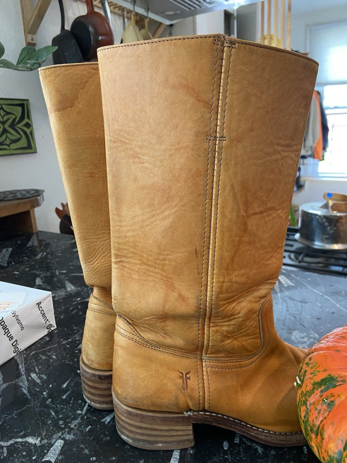 Vintage Women’s FRYE Light Brown Leather Campus Square Toe Size 10M