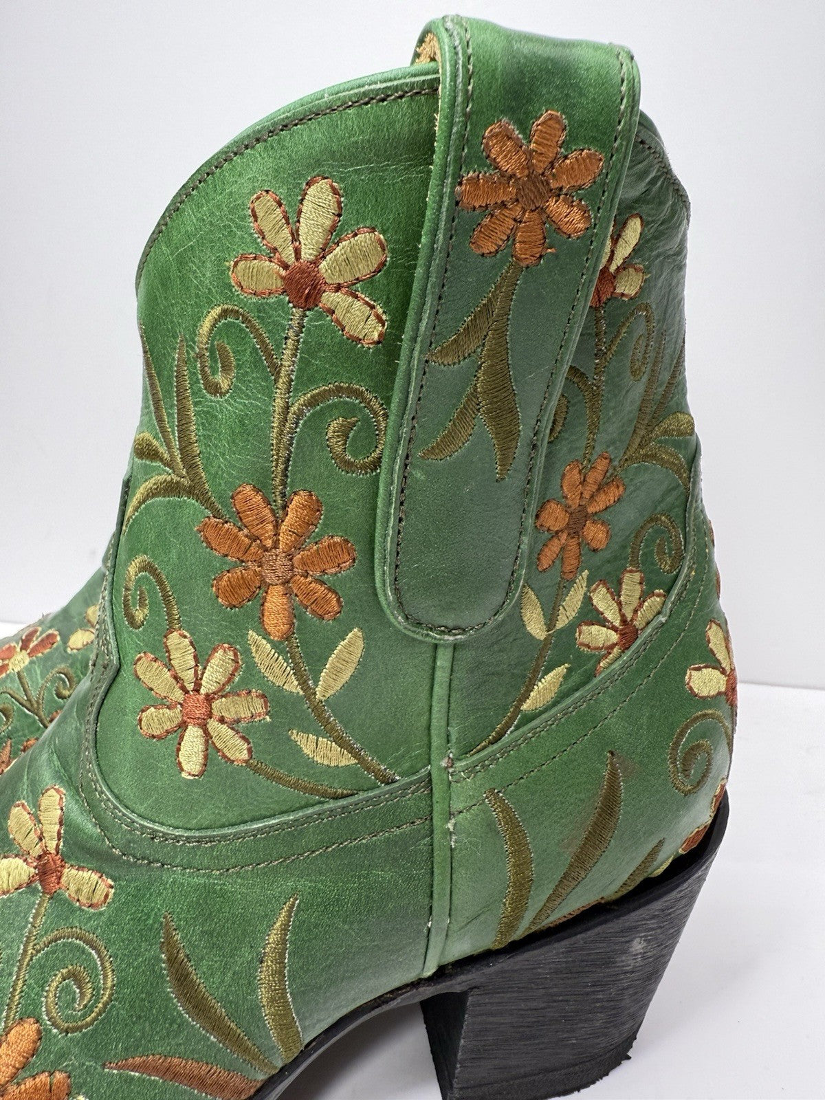 Old Gringo Women’s Dilettante Green Floral Boots Embroidered 6” Shaft Size 8