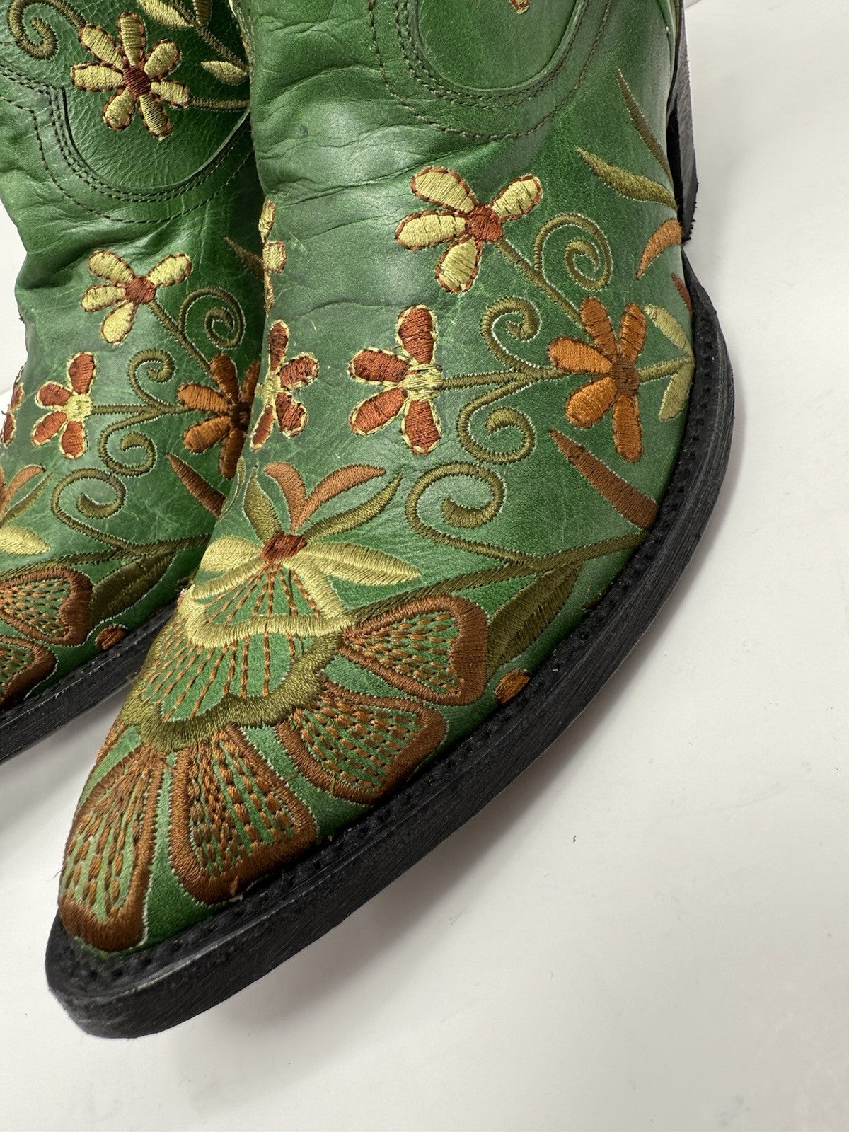 Old Gringo Women’s Dilettante Green Floral Boots Embroidered 6” Shaft Size 8