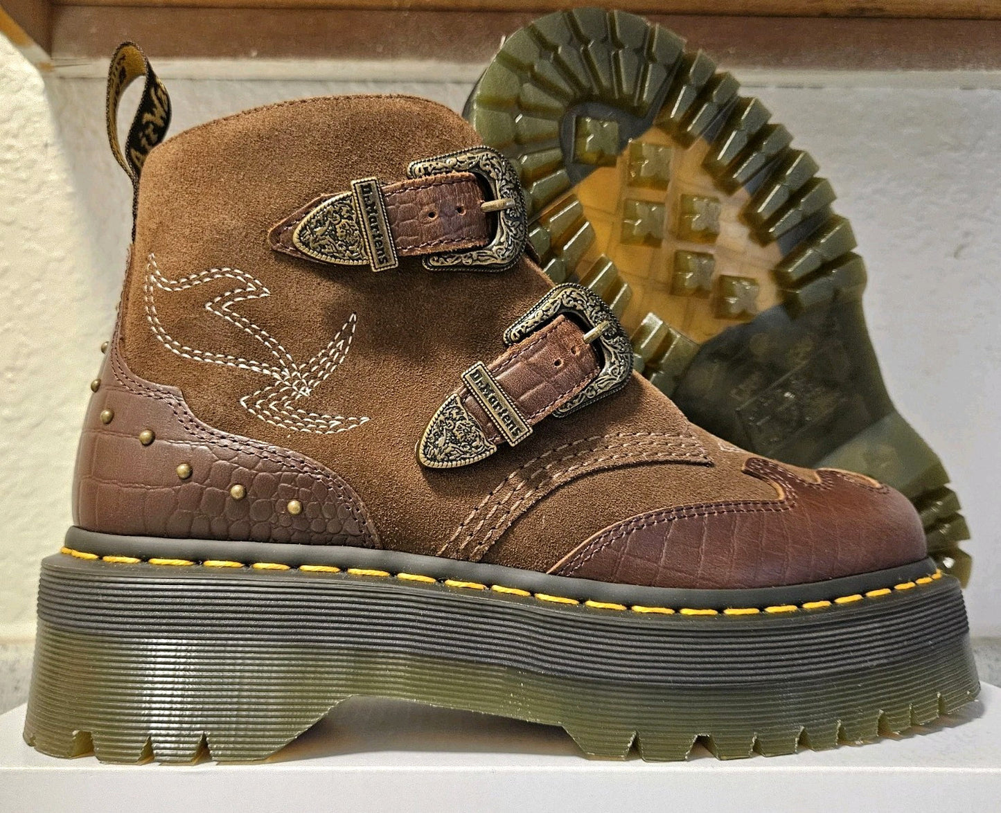 Dr Martens Devon GA Gothic Americana Western Platform Boots Womens Sz 9
