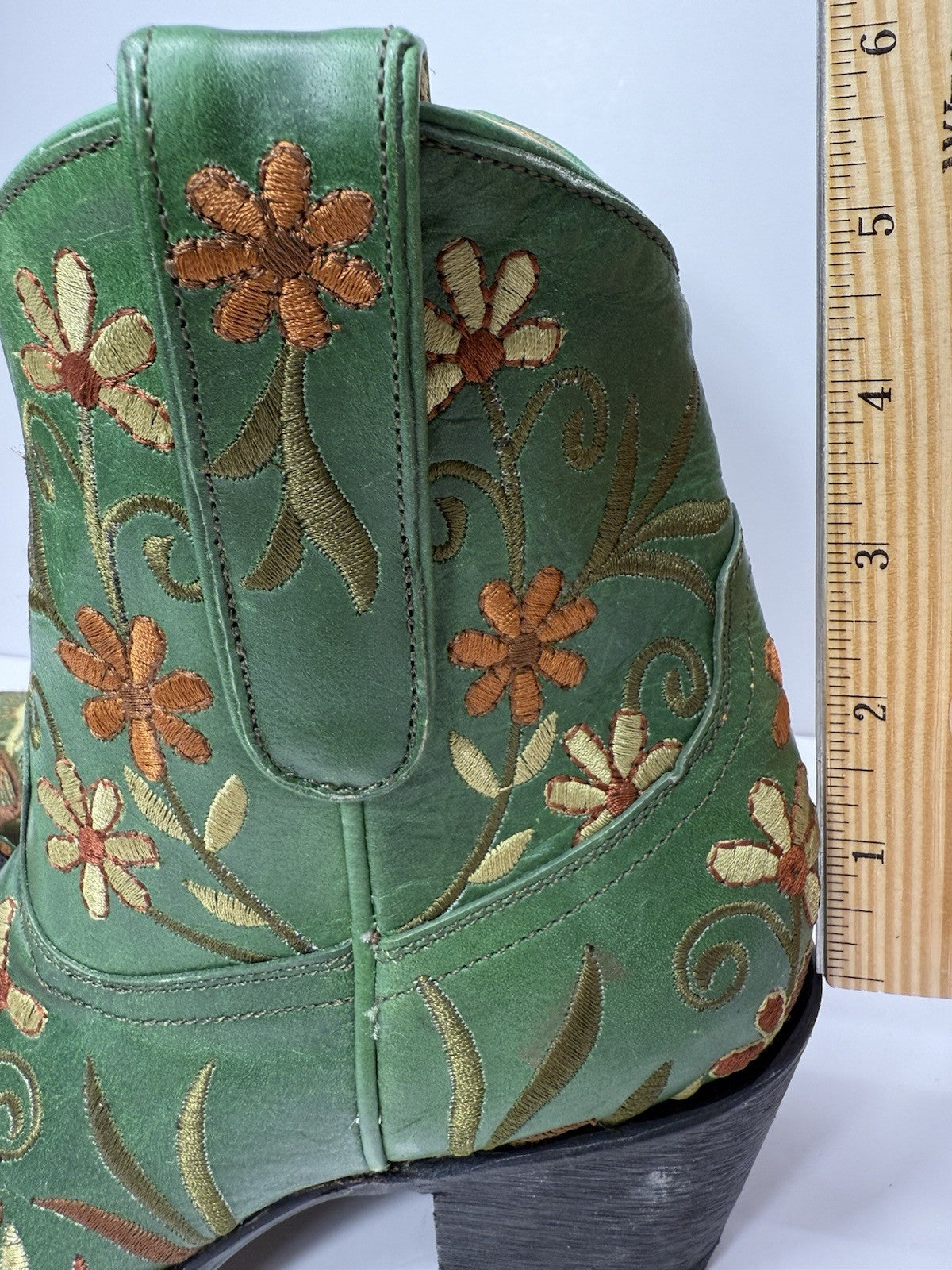 Old Gringo Women’s Dilettante Green Floral Boots Embroidered 6” Shaft Size 8