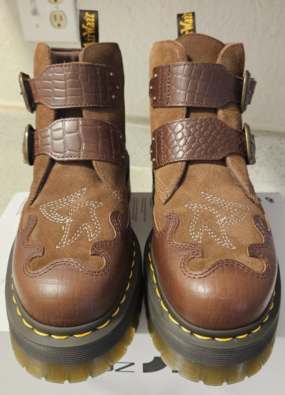 Dr Martens Devon GA Gothic Americana Western Platform Boots Womens Sz 9