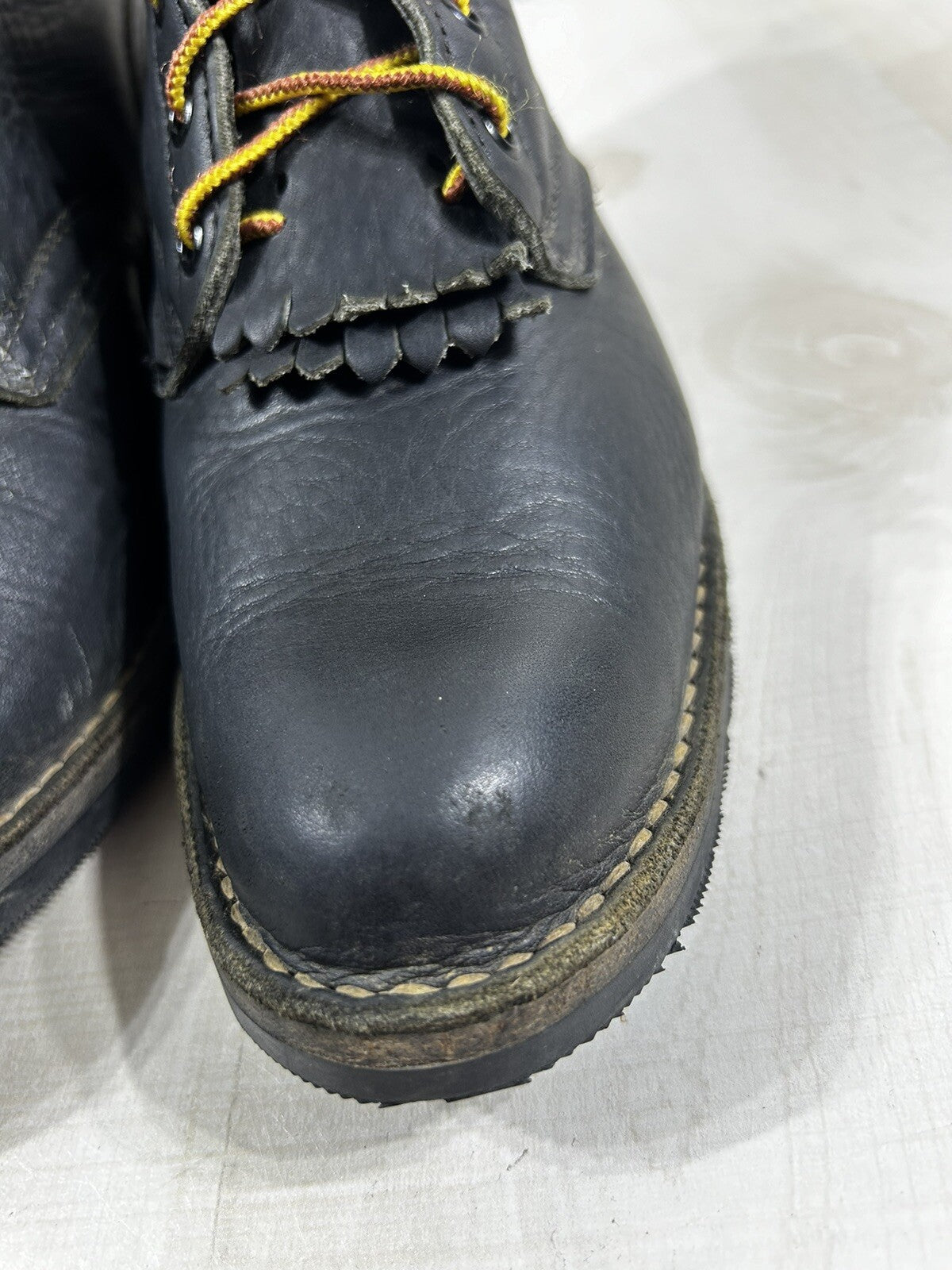 Size 9D- Women’s Whites Boots Packer Pointed Toe Black Leather