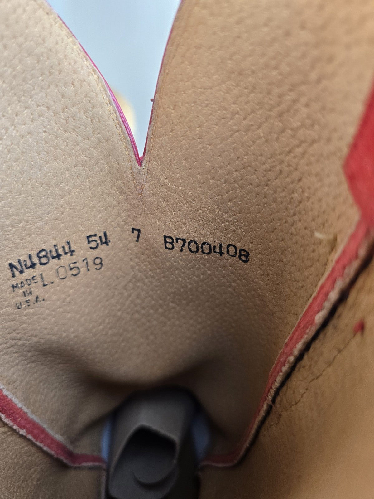 LUCCHESE WOMEN'S SZ 7 RED SUEDE SNIP TOE COWGIRL BOOTS MADE IN USA